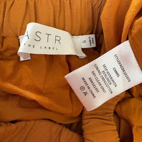 Astr Mustard Puff Sleeve Midi Dress - Picture 6 of 16